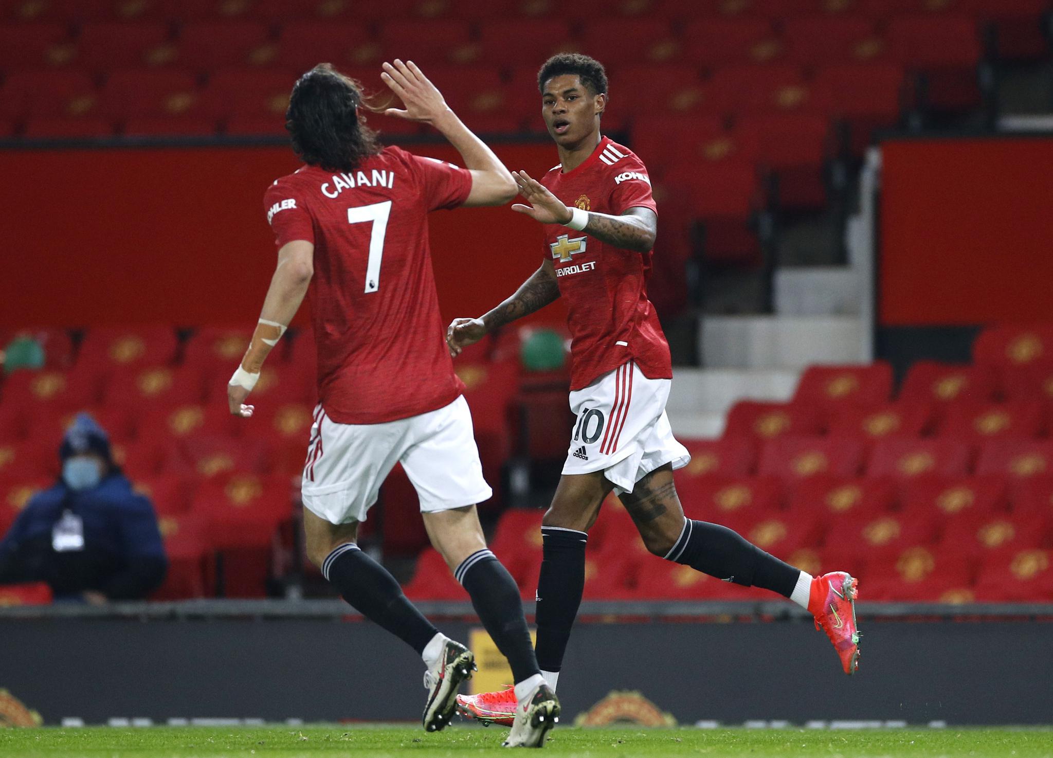 中表现得更 中表现得更